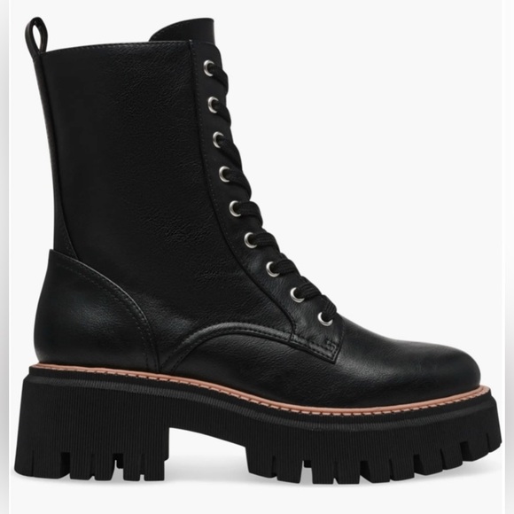 DV By Doce Vita Glisten Boots 🥾 - Picture 1 of 12